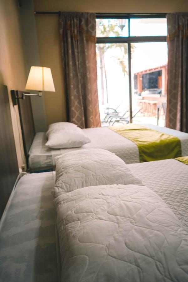 Hotel Manta Beach Madrigal ภายนอก รูปภาพ