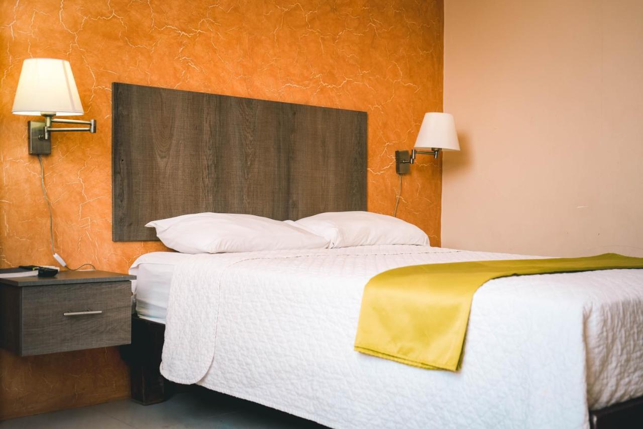 Hotel Manta Beach Madrigal ภายนอก รูปภาพ