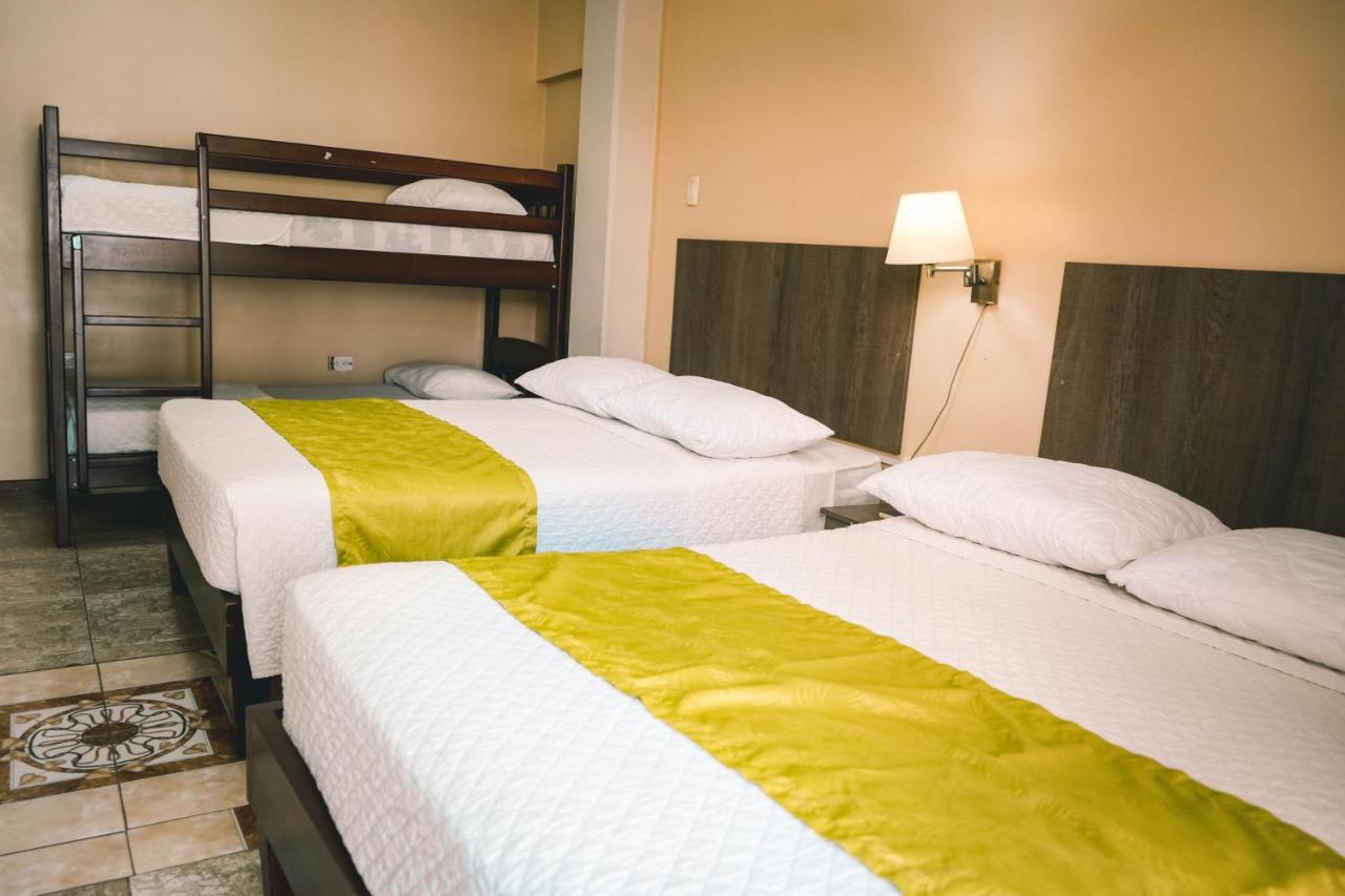 Hotel Manta Beach Madrigal ภายนอก รูปภาพ
