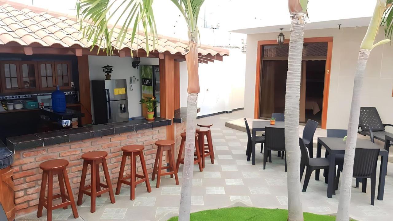 Hotel Manta Beach Madrigal ภายนอก รูปภาพ