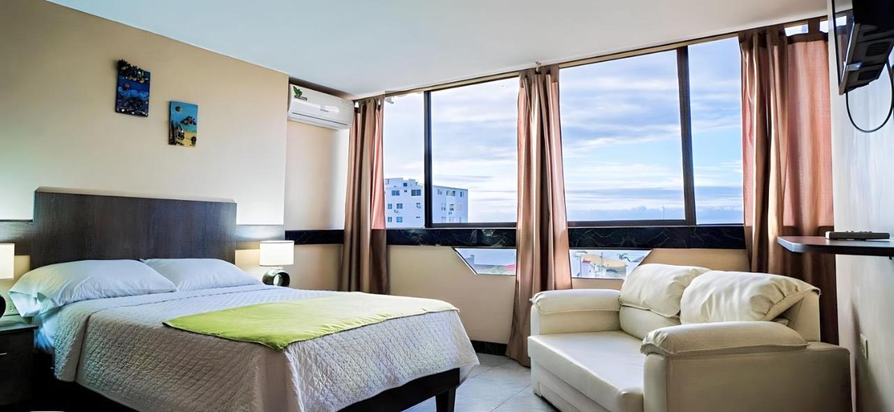 Hotel Manta Beach Madrigal ภายนอก รูปภาพ