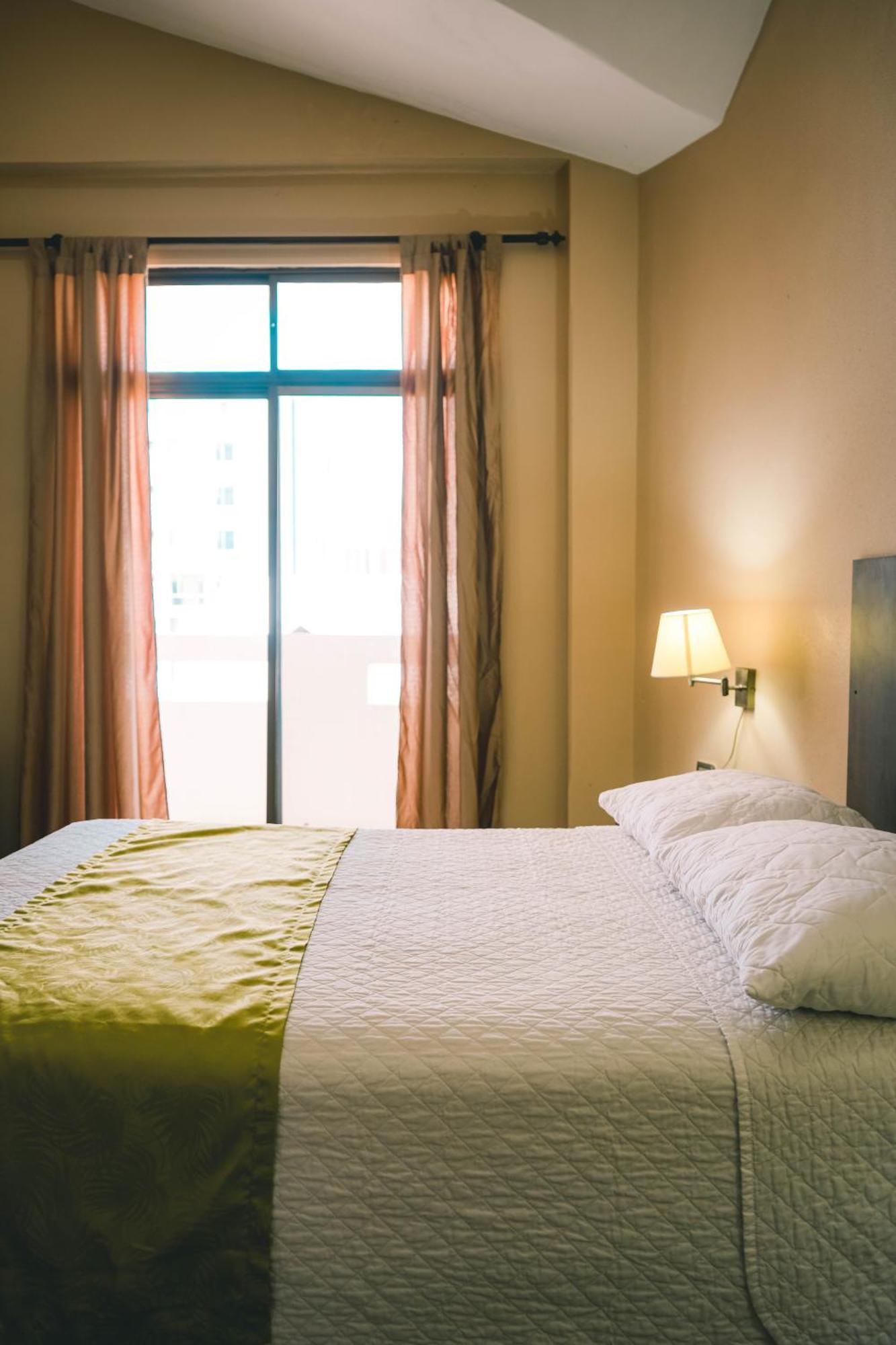 Hotel Manta Beach Madrigal ภายนอก รูปภาพ